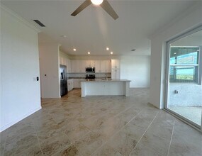 14051 Heritage Landing Blvd, Unit 545 in Punta Gorda, FL - Building Photo - Building Photo