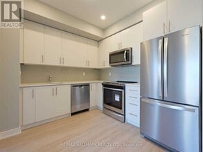 3483 Widdicombe Way in Mississauga, ON - Building Photo - Building Photo