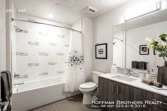 1333 W 7th St-Unit -613a in Los Angeles, CA - Building Photo - Building Photo