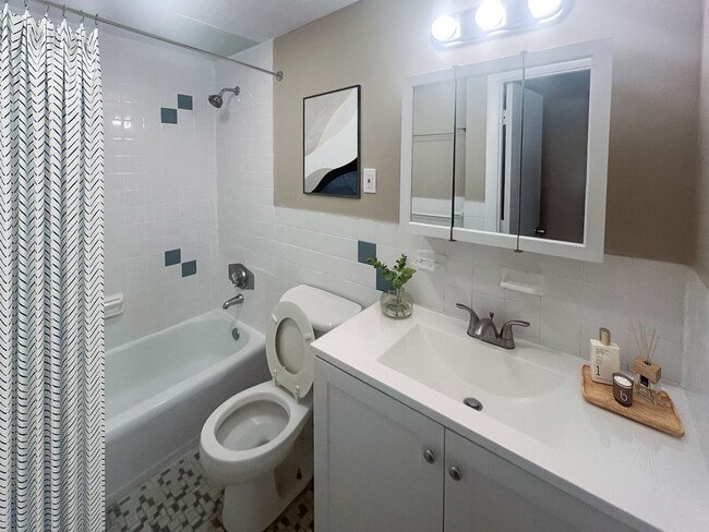 371 Harvard St, Unit 26 in Cambridge, MA - Building Photo - Building Photo