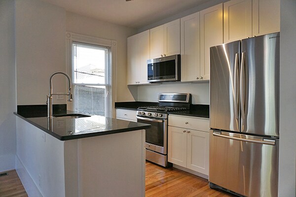 2 Osgood St, Unit #1 in Somerville, MA - Building Photo