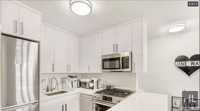 EAST 35 STREET, Unit 12DE in New York, NY - Foto de edificio - Building Photo