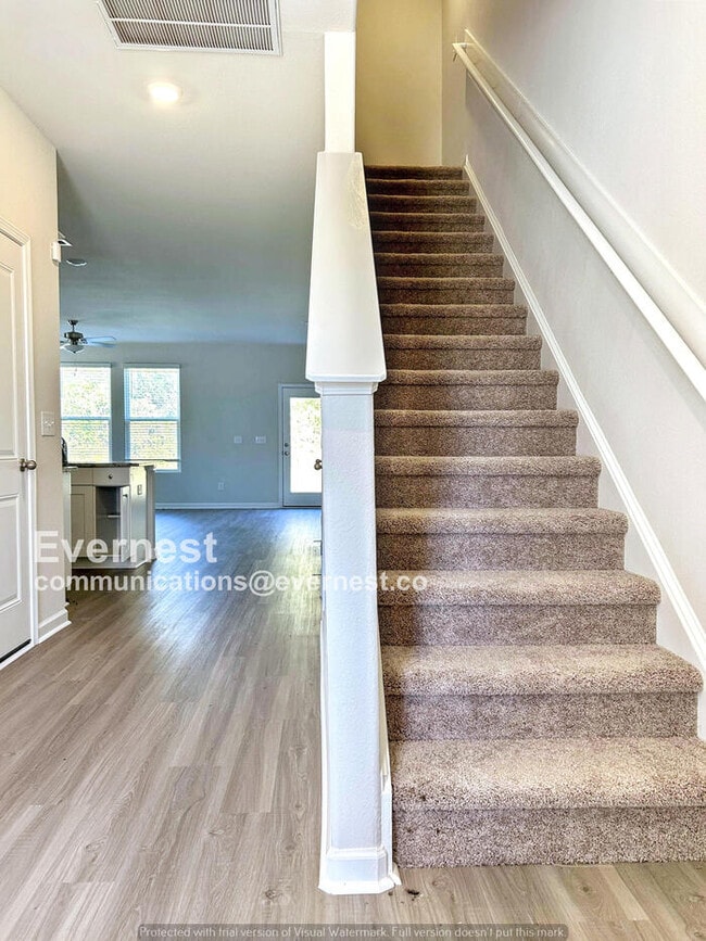 property at 2102 Willow Gln Dr