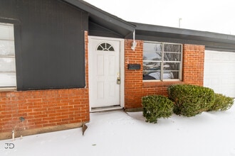 1708 Cimarron Trail in Wichita Falls, TX - Building Photo - Building Photo