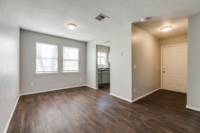 109 E Colcord Ave in Edmond, OK - Building Photo - Building Photo