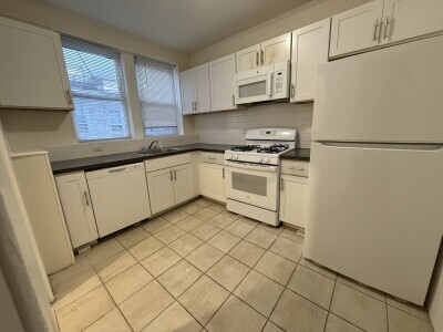 520 Cambridge St, Unit 1 in Cambridge, MA - Foto de edificio - Building Photo