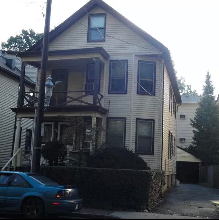 266 Valley St, Unit First Floor in South Orange, NJ - Foto de edificio