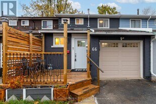 66 Chaucer Crescent in Barrie, ON - Building Photo