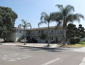 2419 E Garvey Ave N in West Covina, CA - Foto de edificio - Building Photo