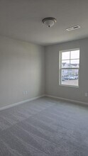 1225 Atterlee Ln in Graham, NC - Foto de edificio - Building Photo