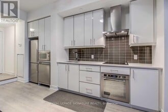 75 The Donway W in Toronto, ON - Building Photo - Building Photo