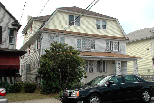 1147 Sloan St in Scranton, PA - Foto de edificio - Building Photo