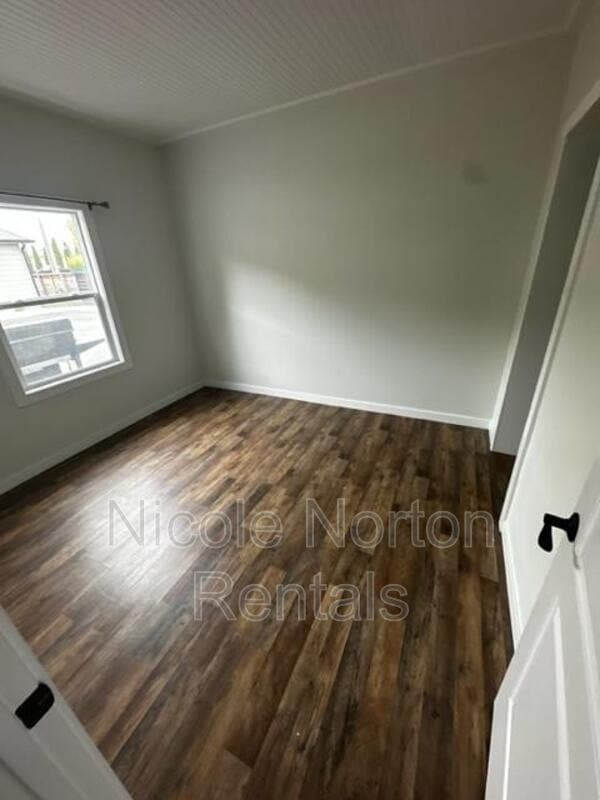 455 Wildwood Ave in Rio Dell, CA - Building Photo - Building Photo