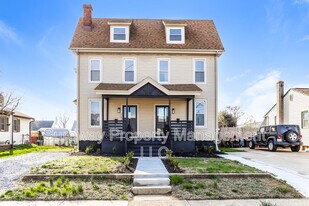 228 Greenwich Ave in Paulsboro, NJ - Building Photo