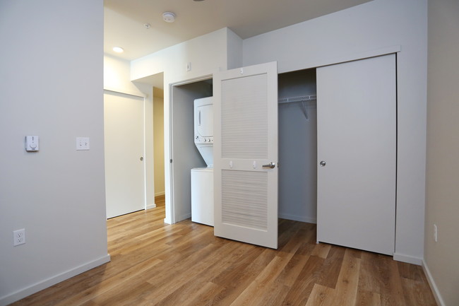 Soren Apartments in Seattle, WA - Building Photo - Interior Photo