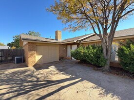 7403 Utica Ave in Lubbock, TX - Building Photo