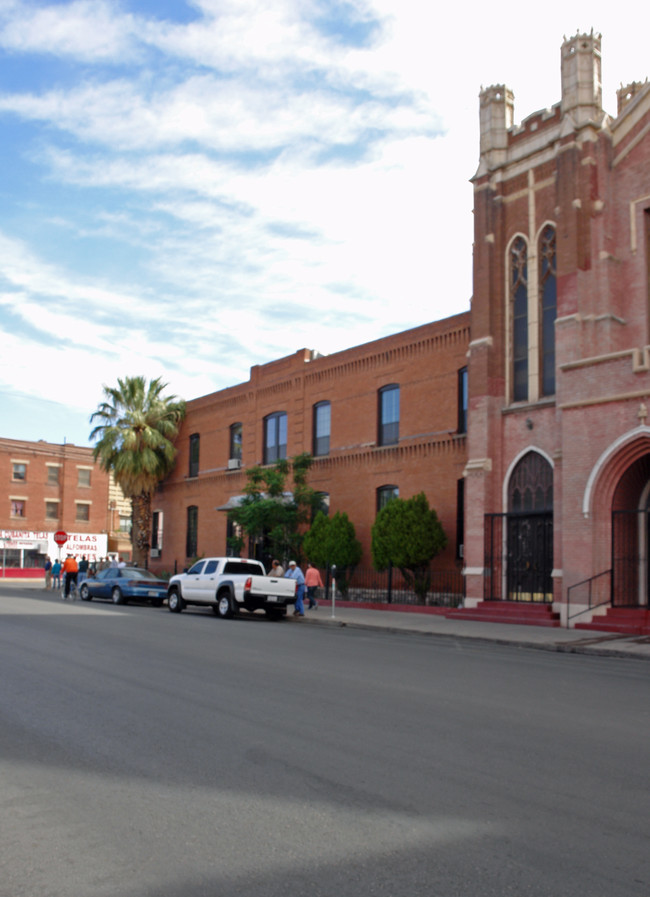 602 S Oregon St in El Paso, TX - Building Photo - Building Photo