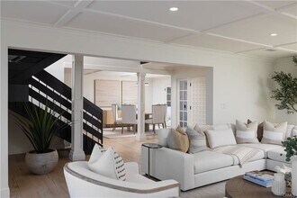 303 E Avenida Cordoba in San Clemente, CA - Building Photo - Building Photo