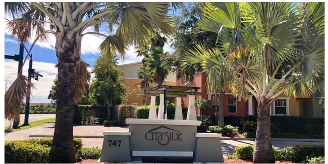 770 Millbrae Ct in West Palm Beach, FL - Building Photo - Building Photo