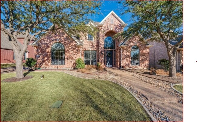 3424 Dillon Ct in Hurst, TX - Foto de edificio - Building Photo