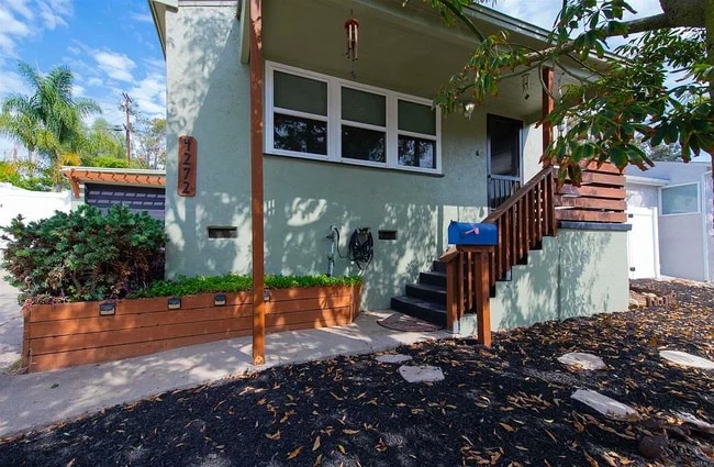 property at 4272 Harbinson Ave