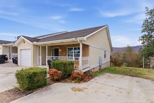 144 Stone Henge Ln in Jacksboro, TN - Building Photo