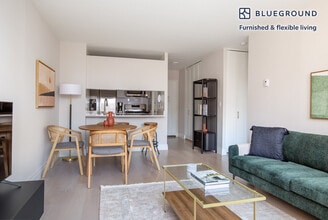 225 E 95th St in New York, NY - Building Photo - Building Photo