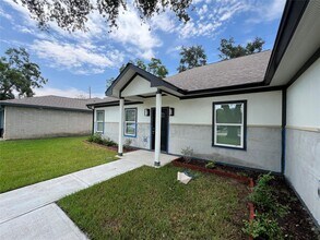 13314 Oak Ledge Dr in Houston, TX - Building Photo - Building Photo