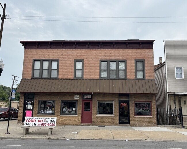 property at 10401 S Ewing Ave