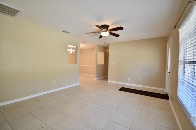 4730 Presidential St in Seffner, FL - Building Photo - Building Photo