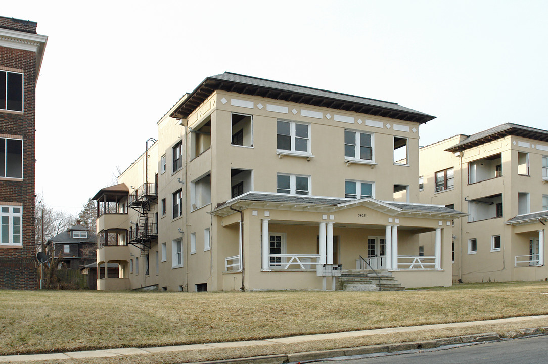 3403 Fairview Ave in Baltimore, MD - Building Photo