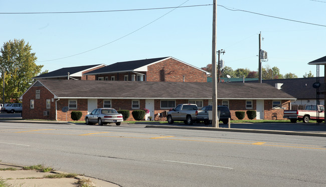 Curry Pike Apartments in Bloomington, IN - Building Photo - Building Photo