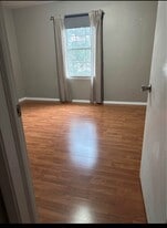 19406 Van Aken Blvd in Shaker Heights, OH - Building Photo