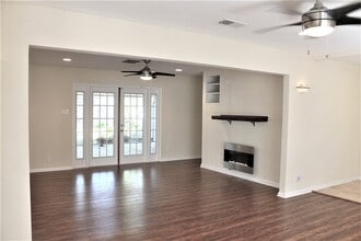 10142 Eddystone Dr in Houston, TX - Building Photo - Building Photo