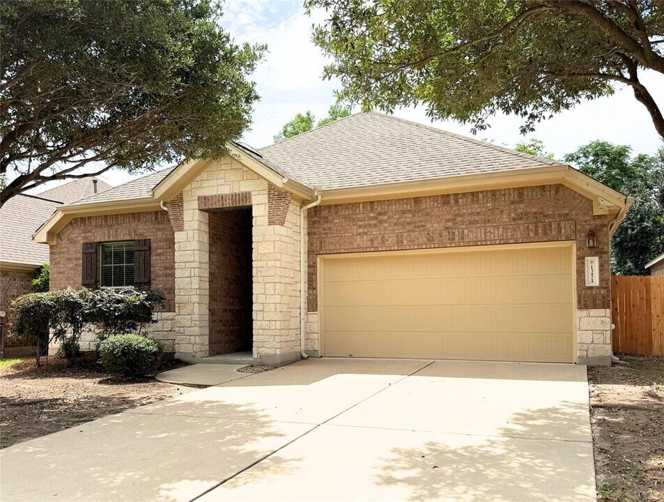 13424 Hymeadow Cir in Austin, TX - Building Photo