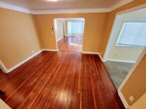 1588 Hillcrest Ave in St. Paul, MN - Building Photo - Building Photo