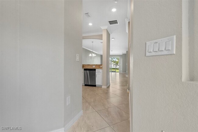 4264 Lemongrass Dr in Ft. Myers, FL - Foto de edificio - Building Photo