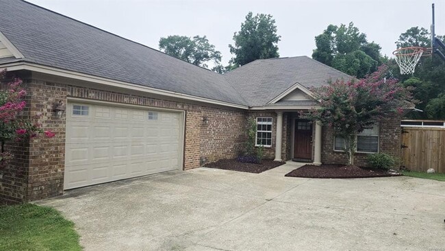 703 Kingsley Dr in Prattville, AL - Building Photo - Building Photo