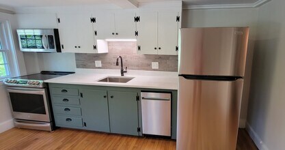 45 Elm St in Newbury, MA - Building Photo - Building Photo