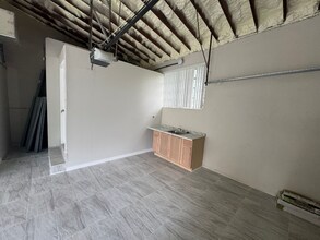 1895 NW 175th St in Hialeah Gardens, FL - Building Photo - Building Photo