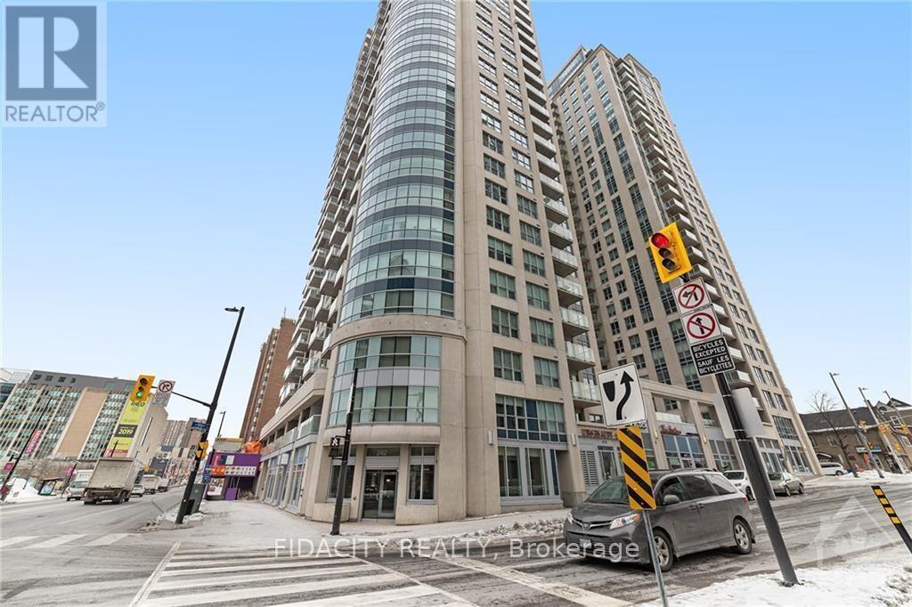 242-1242 Rideau St in Ottawa, ON - Building Photo