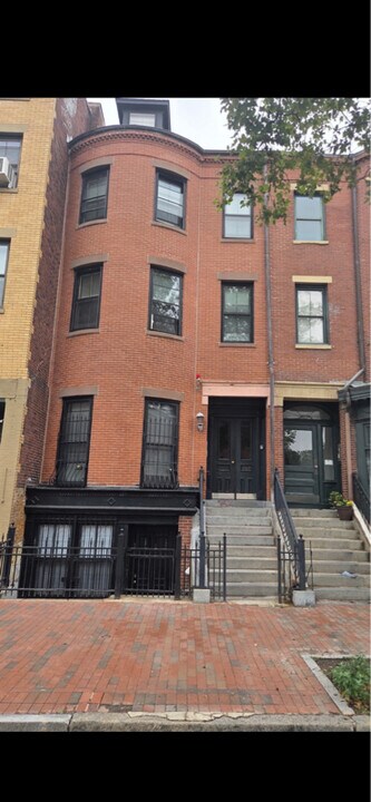 767 Tremont St, Unit 7 in Boston, MA - Building Photo