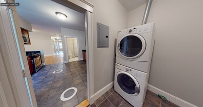 9 Beacon St, Unit #1 in Somerville, MA - Foto de edificio - Building Photo