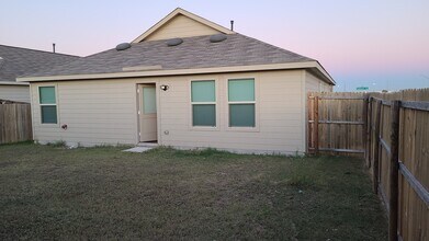 14301 Saddlebred Way in Haslet, TX - Building Photo - Building Photo