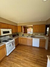 4721 Bedford Ave in Bellingham, WA - Building Photo - Building Photo
