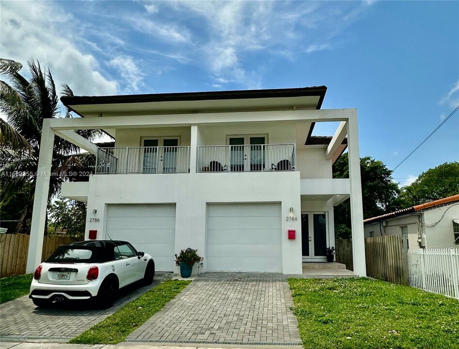 2784 SW 34th Ave in Miami, FL - Building Photo