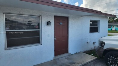 8690 Sunset Dr in Palm Beach Gardens, FL - Building Photo - Building Photo