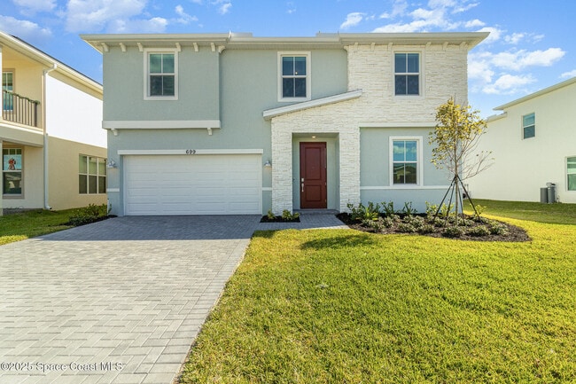 property at 699 Veridian Cir NW