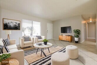 7143 Gama Ct in North Port, FL - Building Photo - Building Photo