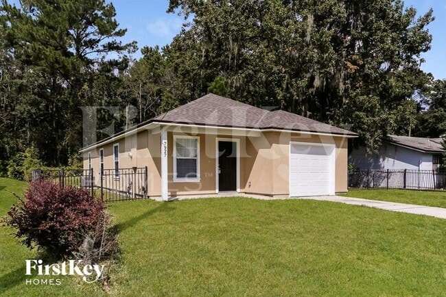 7927 Jasper Ave in Jacksonville, FL - Foto de edificio - Building Photo